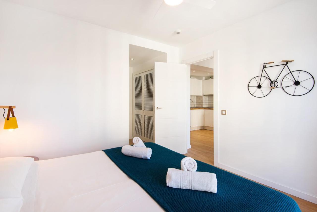 Aloha Puerto Private Apartment 1St Line Carihuela Beach Торремолінос Екстер'єр фото