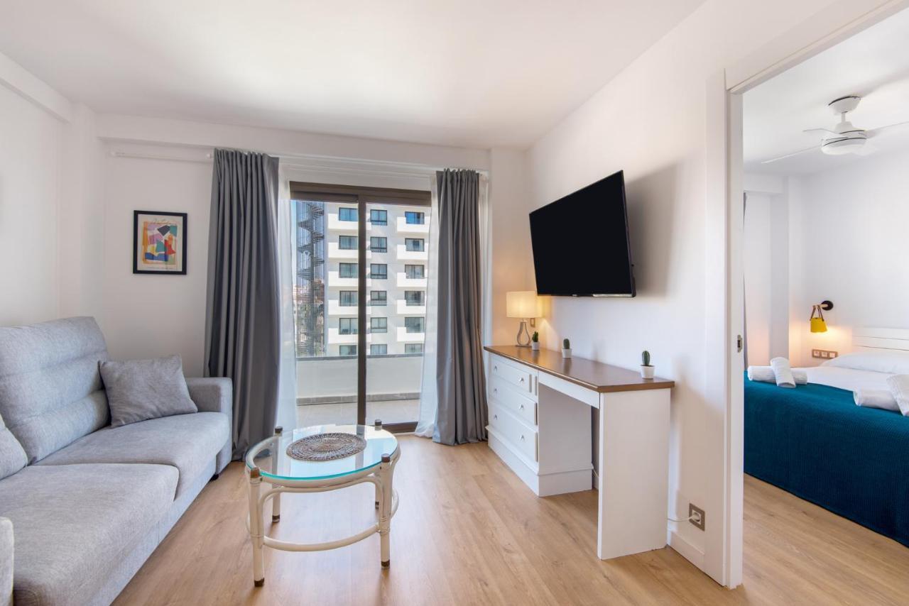 Aloha Puerto Private Apartment 1St Line Carihuela Beach Торремолінос Екстер'єр фото